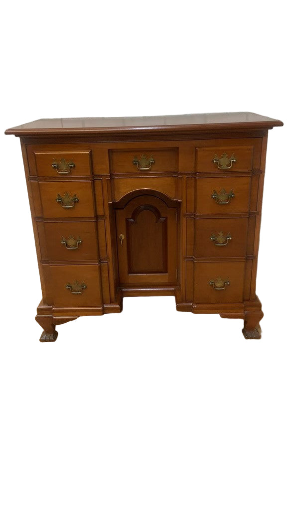 Antique George III Mahogany Kneehole/Dressing Desk