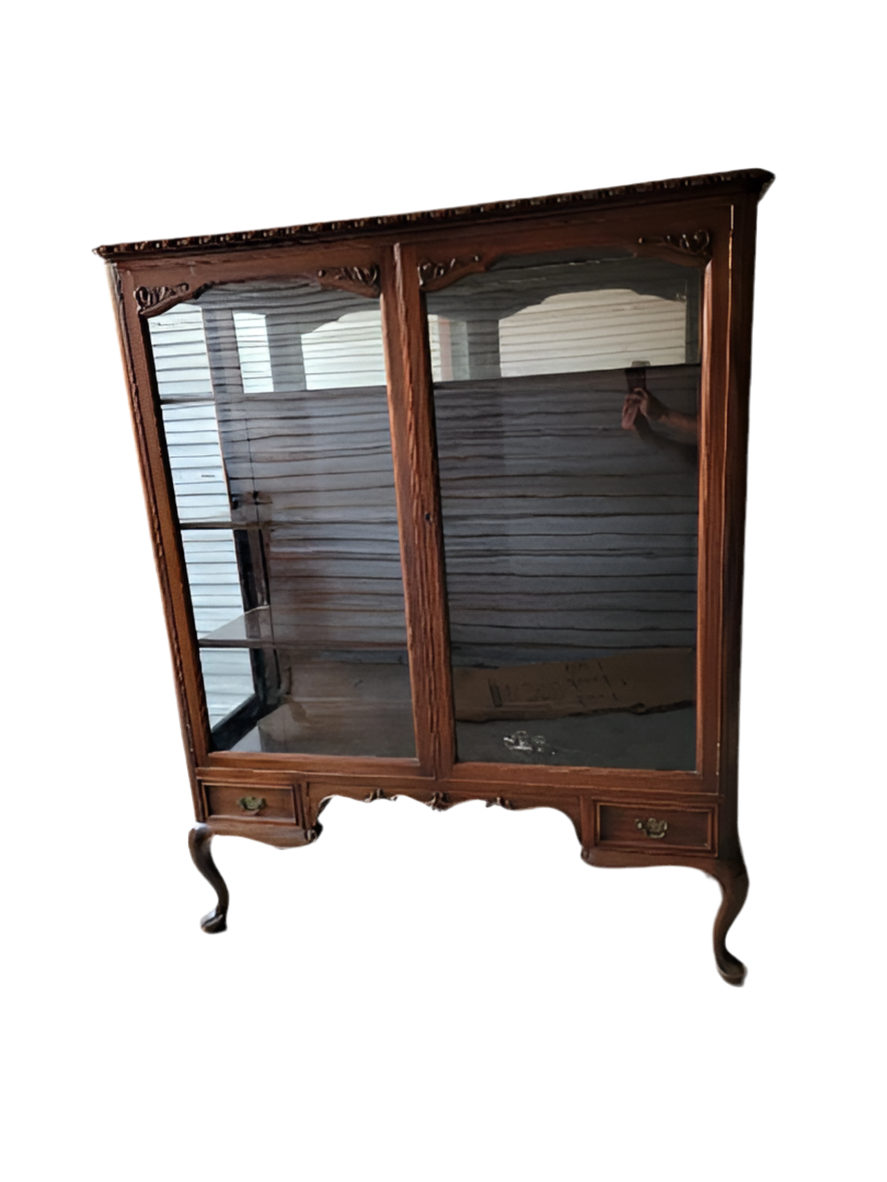Antique Queen Anne Style Mahogany Glass Panel 2 Door Bookcase/Display Cabinet