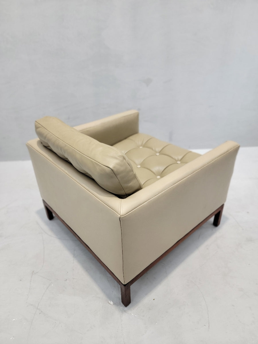 Mid Century Modern Florence Knoll Button Tufted Lounge Chair Newly Upholstered