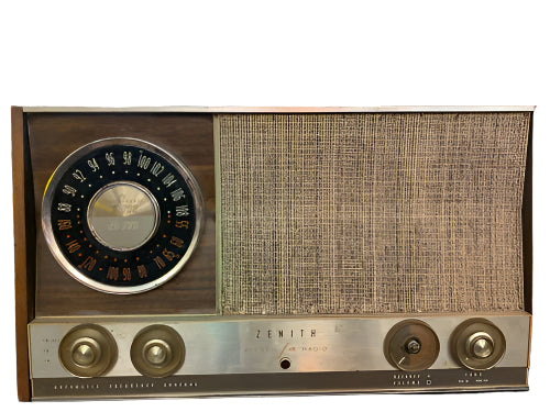 Vintage Zenith AM/FM Radio Model MJ1035