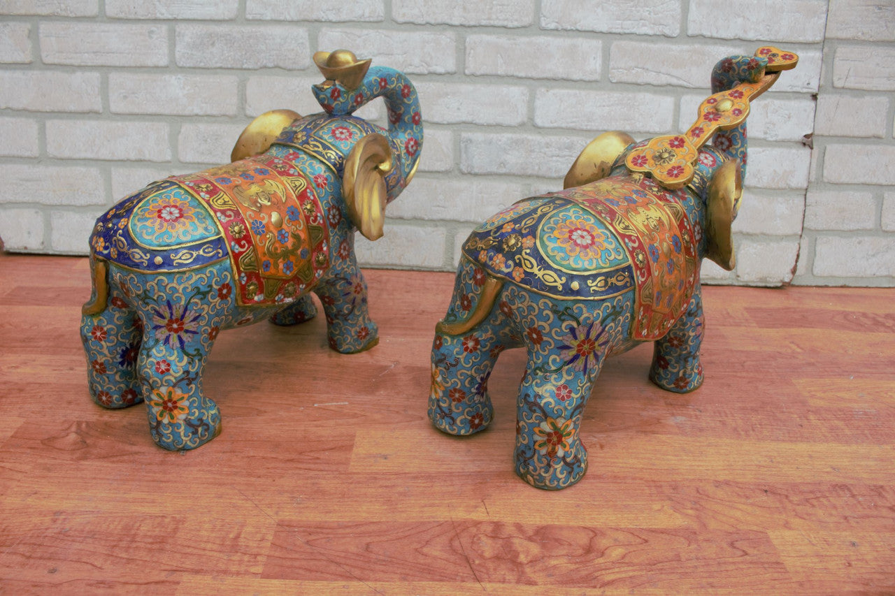 Antique Tibetan Buddhism Feng Shui Bronze Hand Painted Cloisonne Elephant Sculpture - Pair