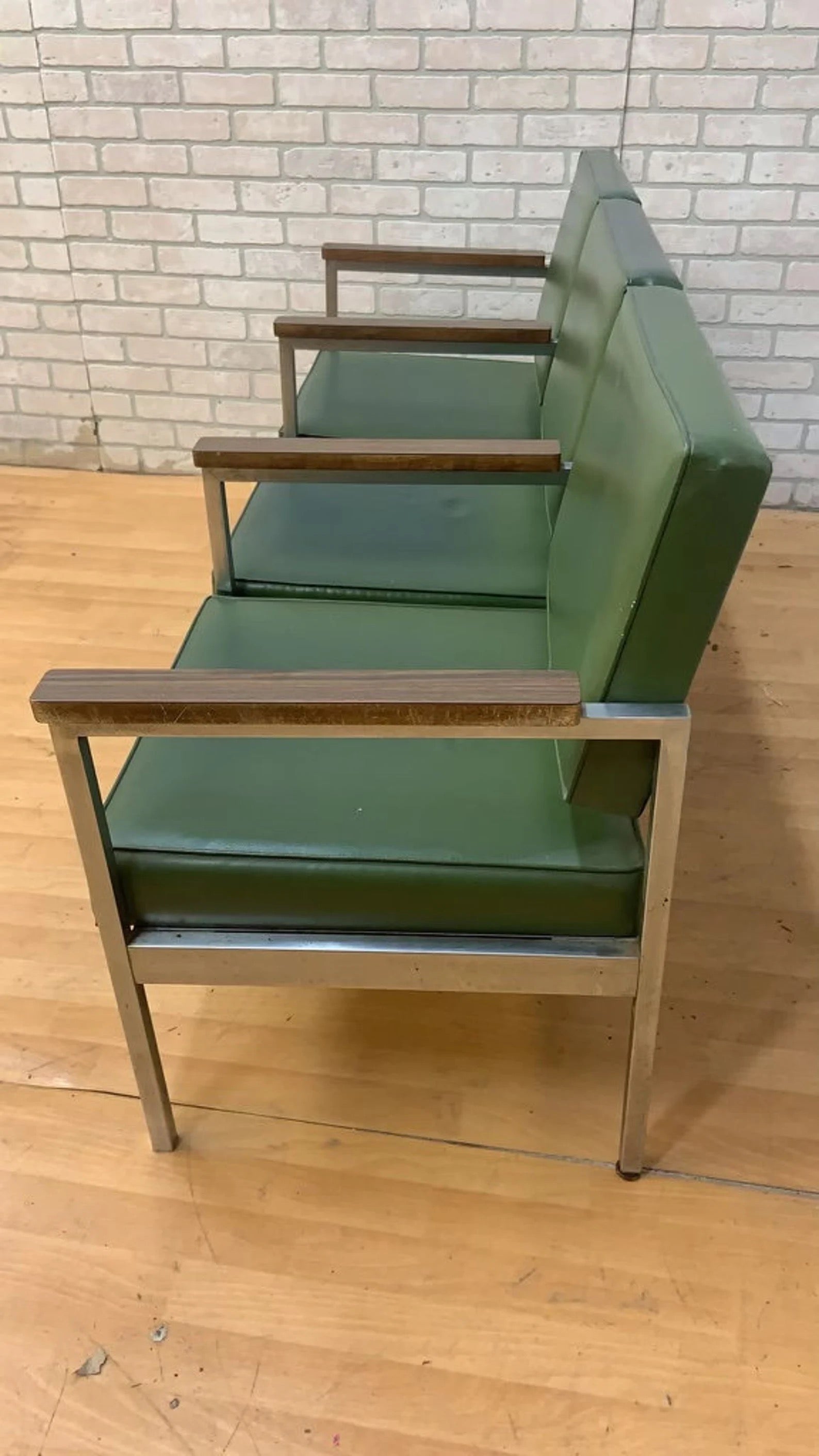 Mid Century Modern Knoll Style Bench in Green