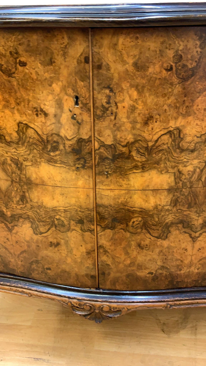 Antique Italian Burled Walnut Serpentine Fronted Etched Maiden Center Mirrored Sideboard/Credenza Dry-Bar
