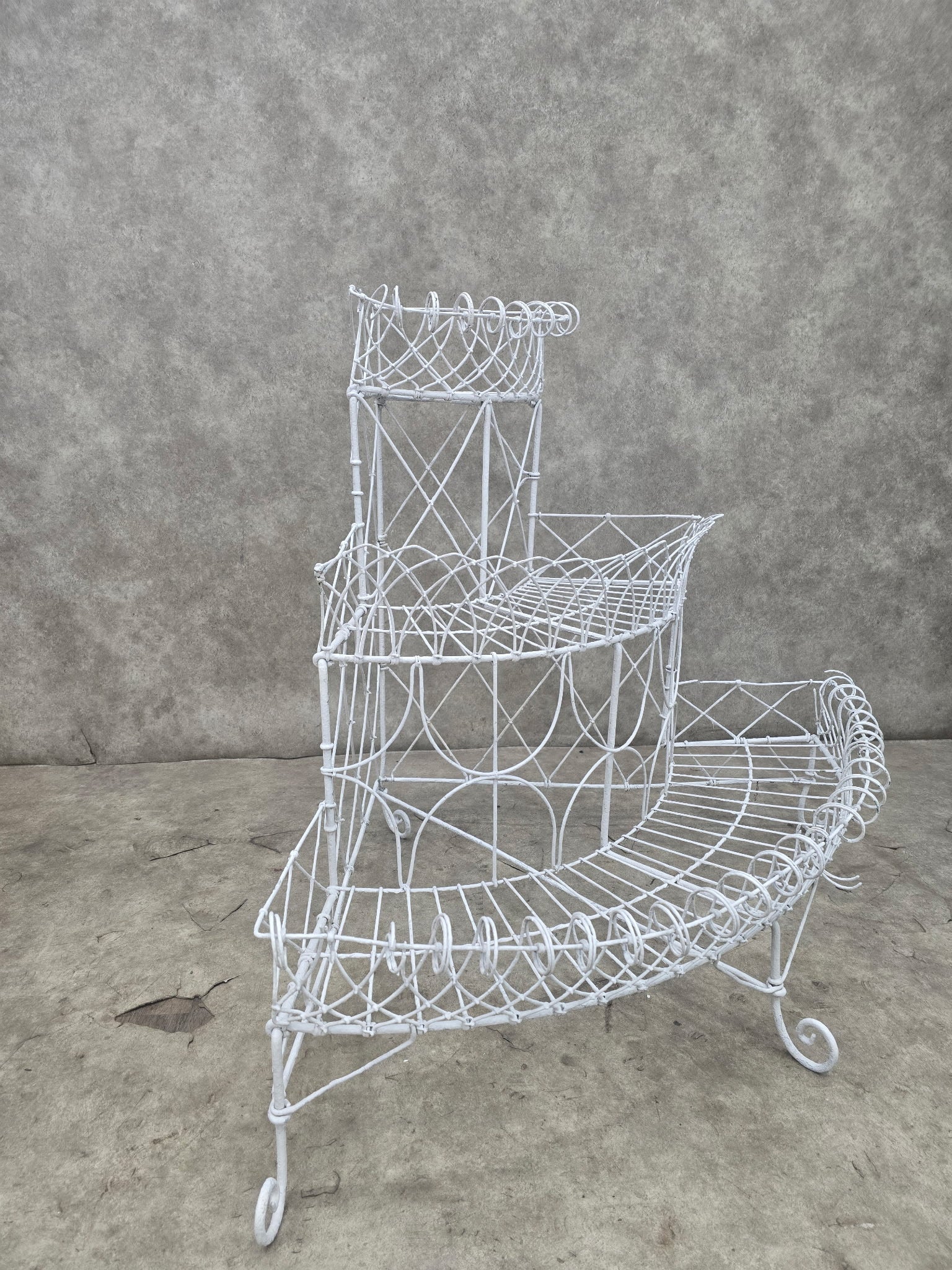 Vintage Victorian Style White Wire Garden Corner Shelf Display Stand