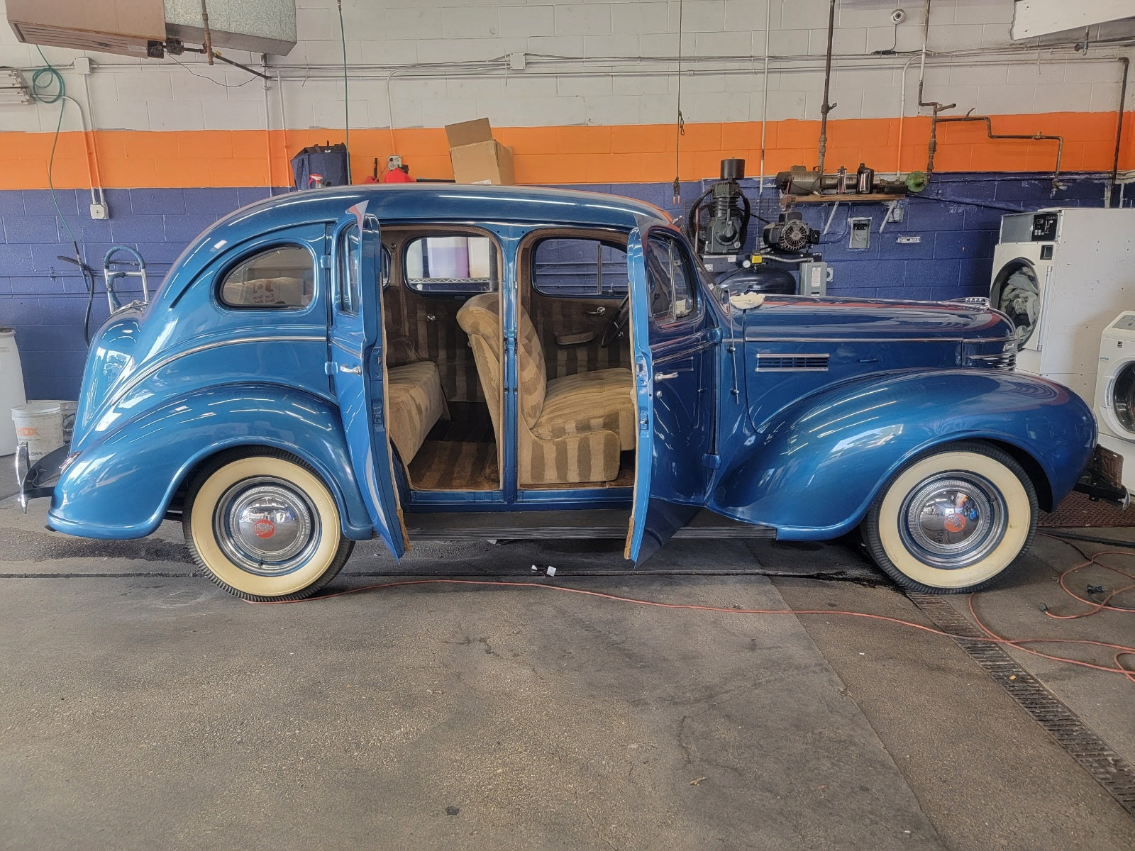 1939 Vintage Plymouth Special Deluxe 4 Suicide Door Sedan Car