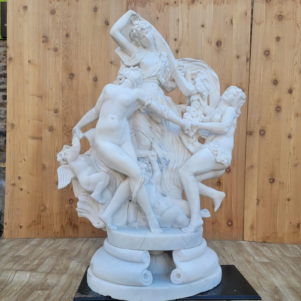 Antique Italian White Carrara Marble Sculpture After "Toilette De Vénus" After Louis-Simon Boizot