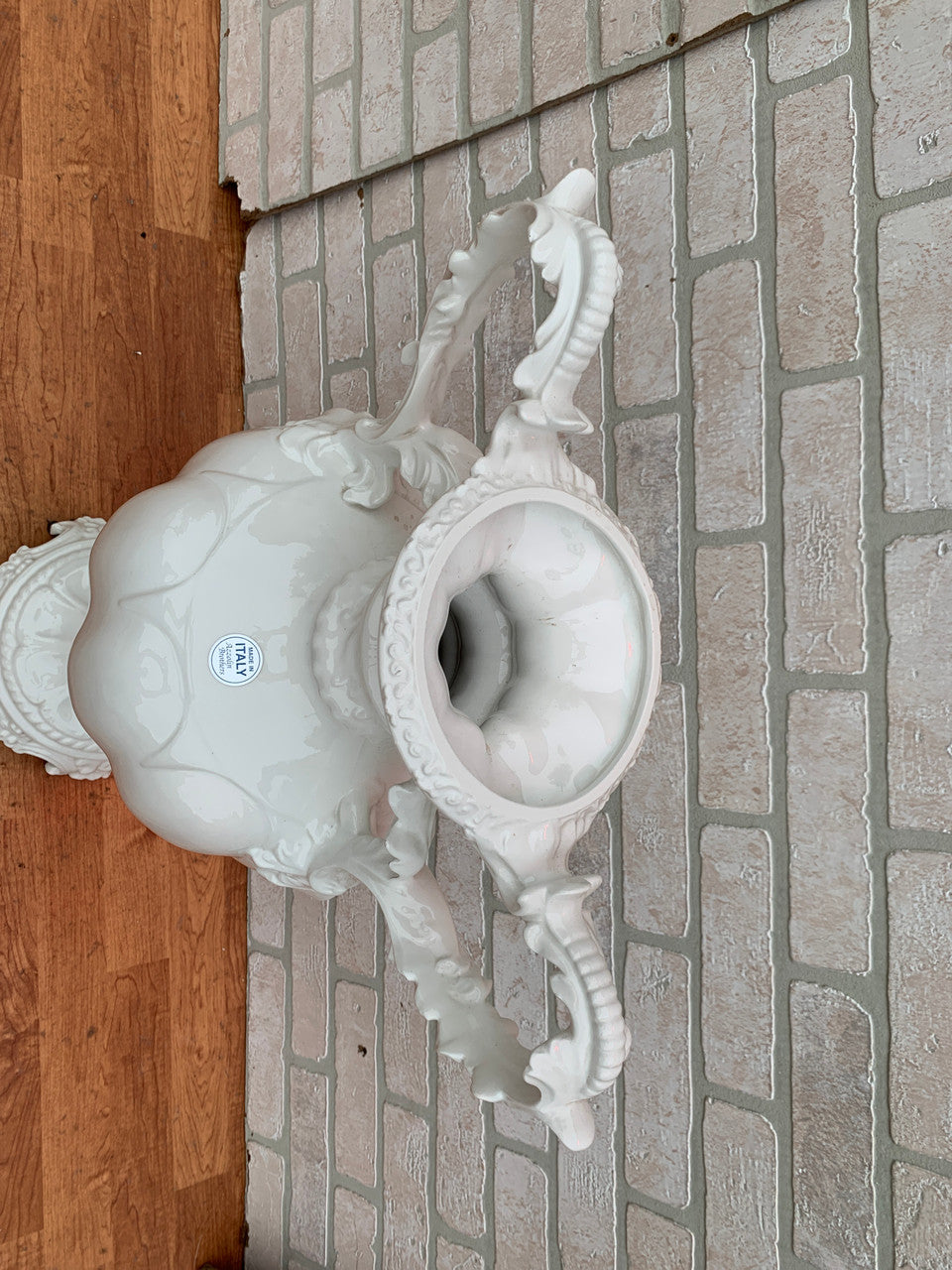Vintage Italian Azzolin Brothers White Capodimonte Vase – Vintage Grind ...
