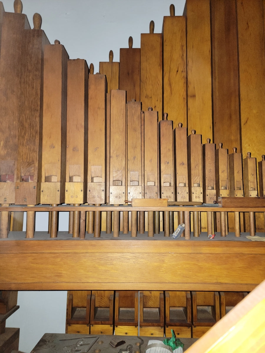 Antique Neo Gothic Pipe Church Organ in Oak Casement