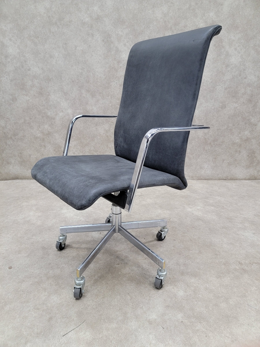 Mid Century Modern Herman Miller High Back Swivel Office Chair Newly Upholstered