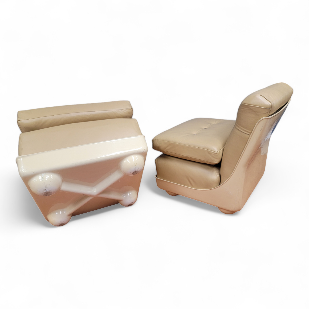 Mid Century Modern Mario Bellini Style Fiberglass Shell Modular Lounge Chairs in Edelman Leather - Pair
