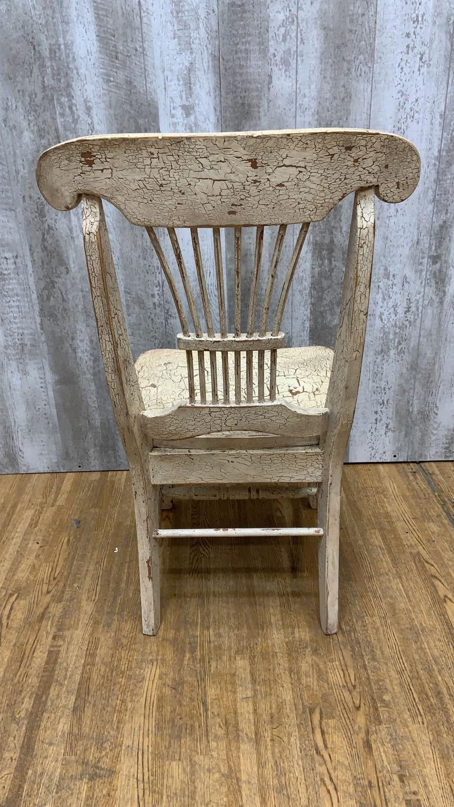 Vintage Farmhouse Style Distressed Dining Chairs - Set of 5