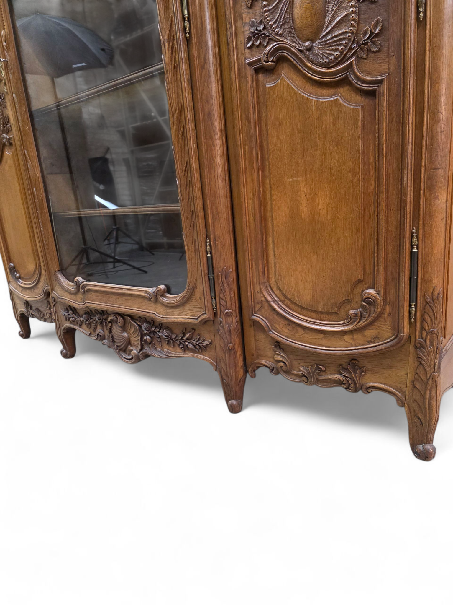 Antique French Louis XV Style Hand-Carved Walnut Vitrine Bookcase