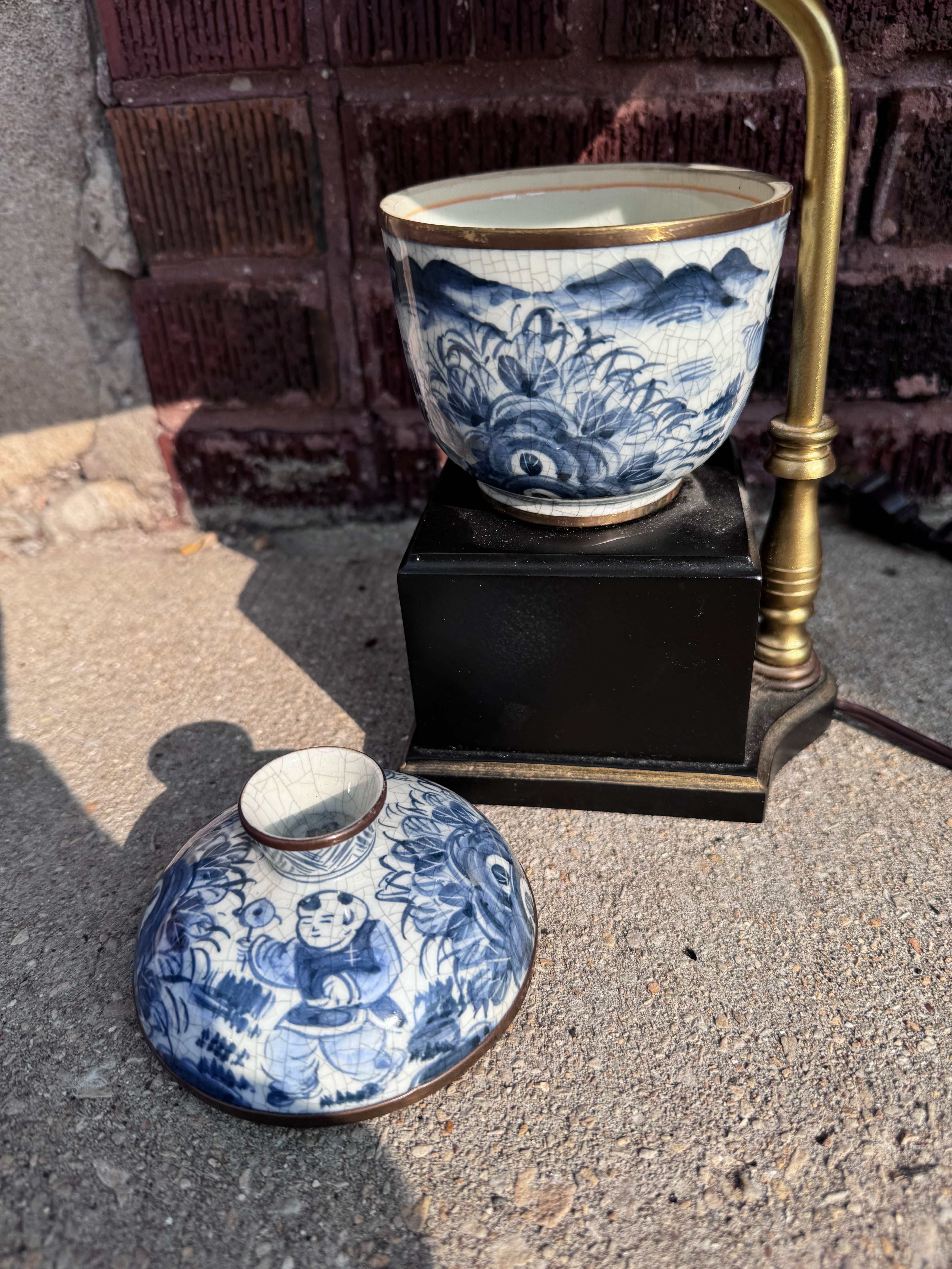 Antique Porcelain Blue and White Storage Bowl Table Lamp