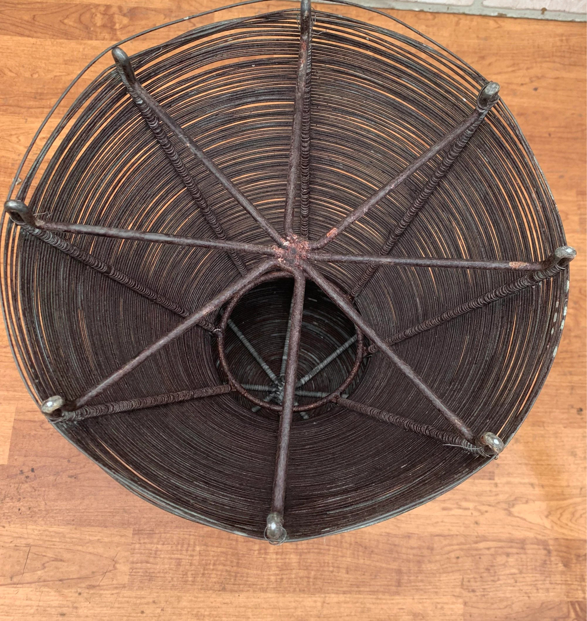 Vintage Iron Wire Hourglass Accent Side End Table Indoor Outdoor