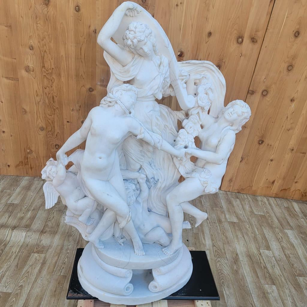 Antique Italian White Carrara Marble Sculpture After "Toilette De Vénus" After Louis-Simon Boizot