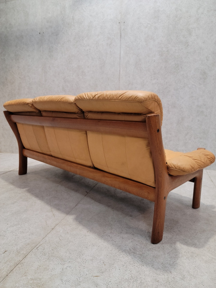 Mid Century Danish Modern Teak & Leather Sofa from Ekornes by Stressless