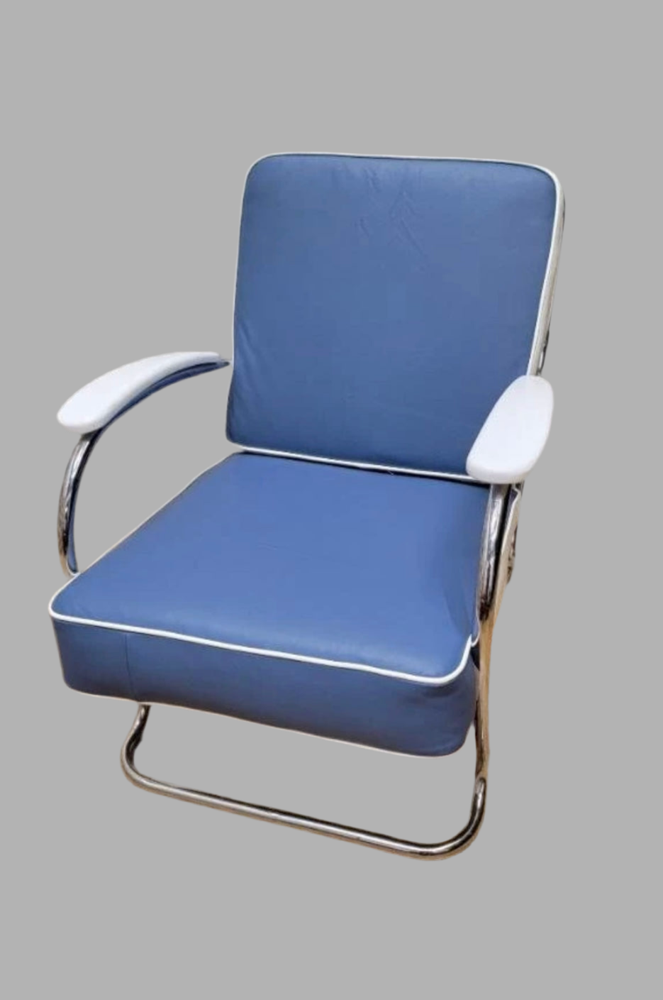 Art Deco Mucke-Melder Tubular Steel Lounge Chair Newly Upholstered in Leather