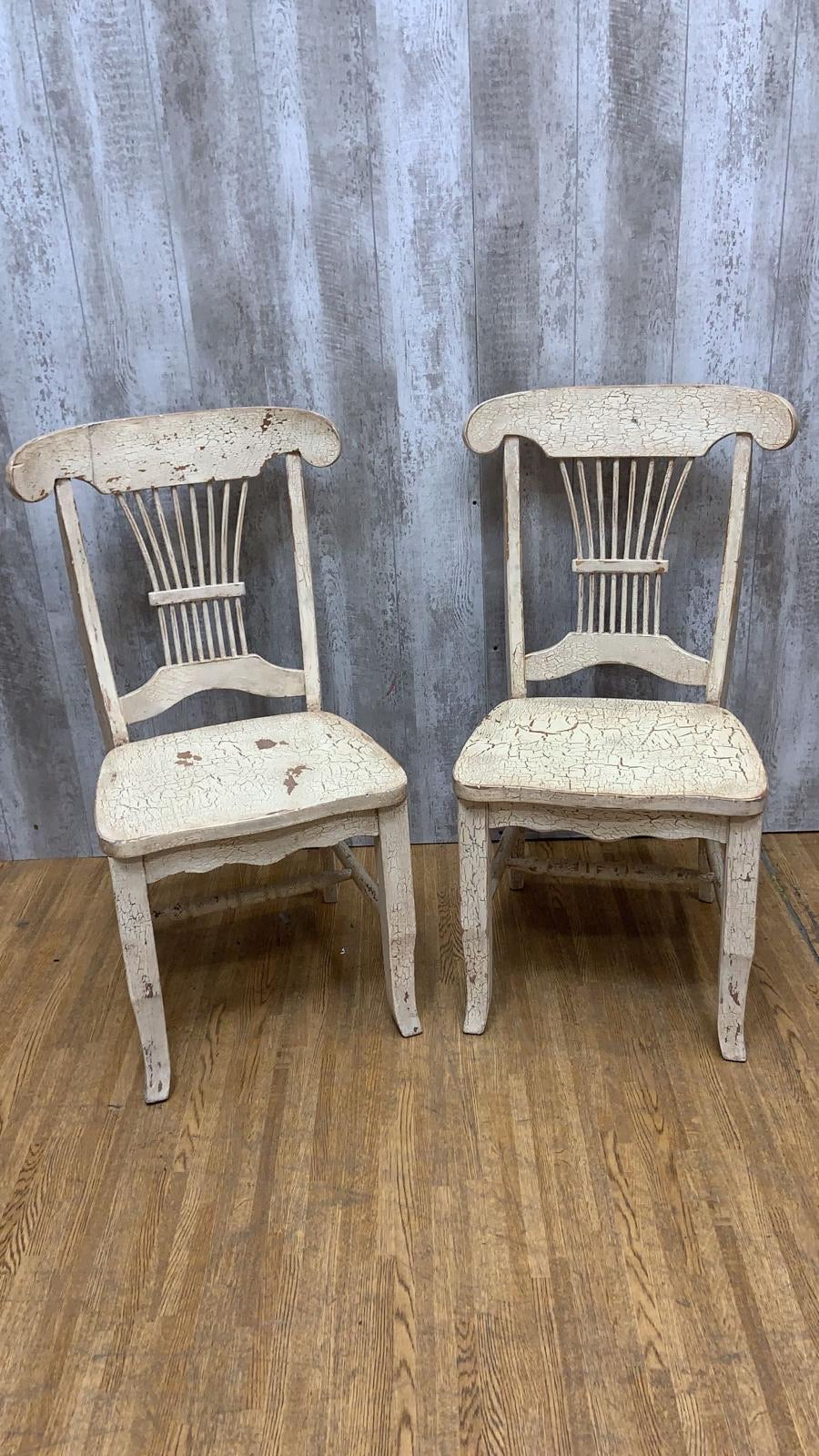 Vintage Farmhouse Style Distressed Dining Chairs - Set of 5