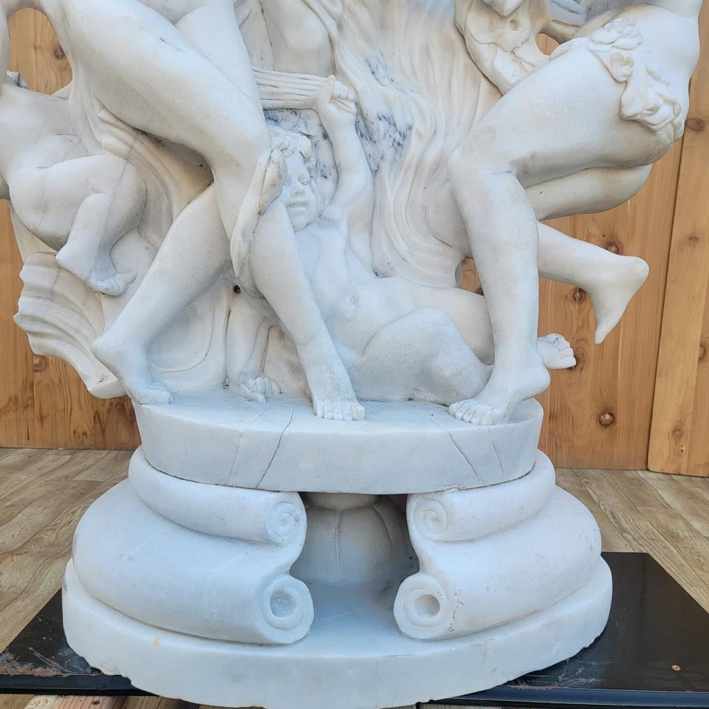 Antique Italian White Carrara Marble Sculpture After "Toilette De Vénus" After Louis-Simon Boizot