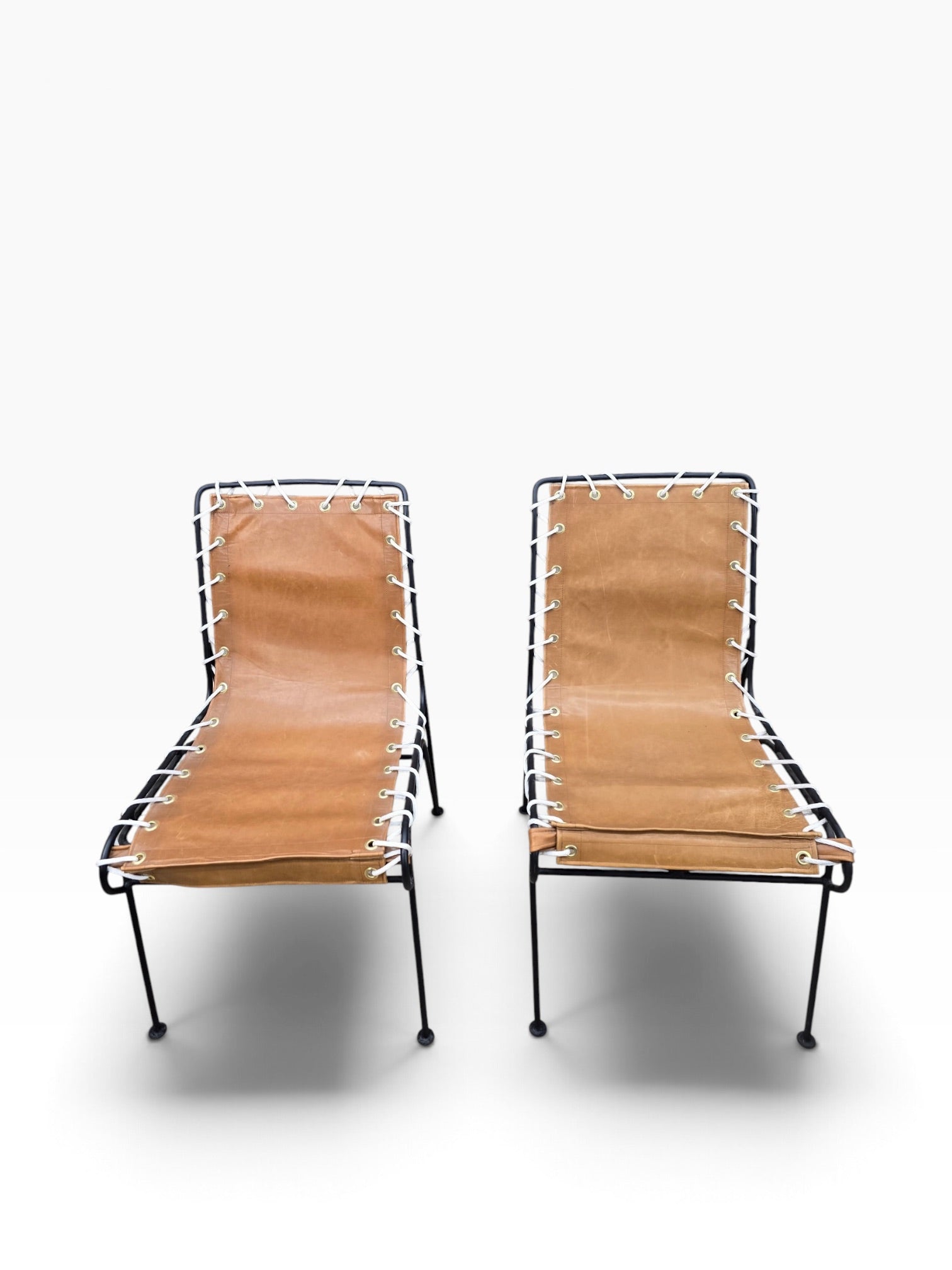 Pair of Pipsan Saarinen Swanson for Ficks Reed Sol-Air Lounge Chairs in Edelman Leather