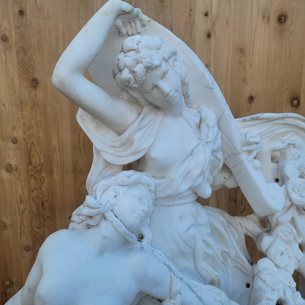 Antique Italian White Carrara Marble Sculpture After "Toilette De Vénus" After Louis-Simon Boizot