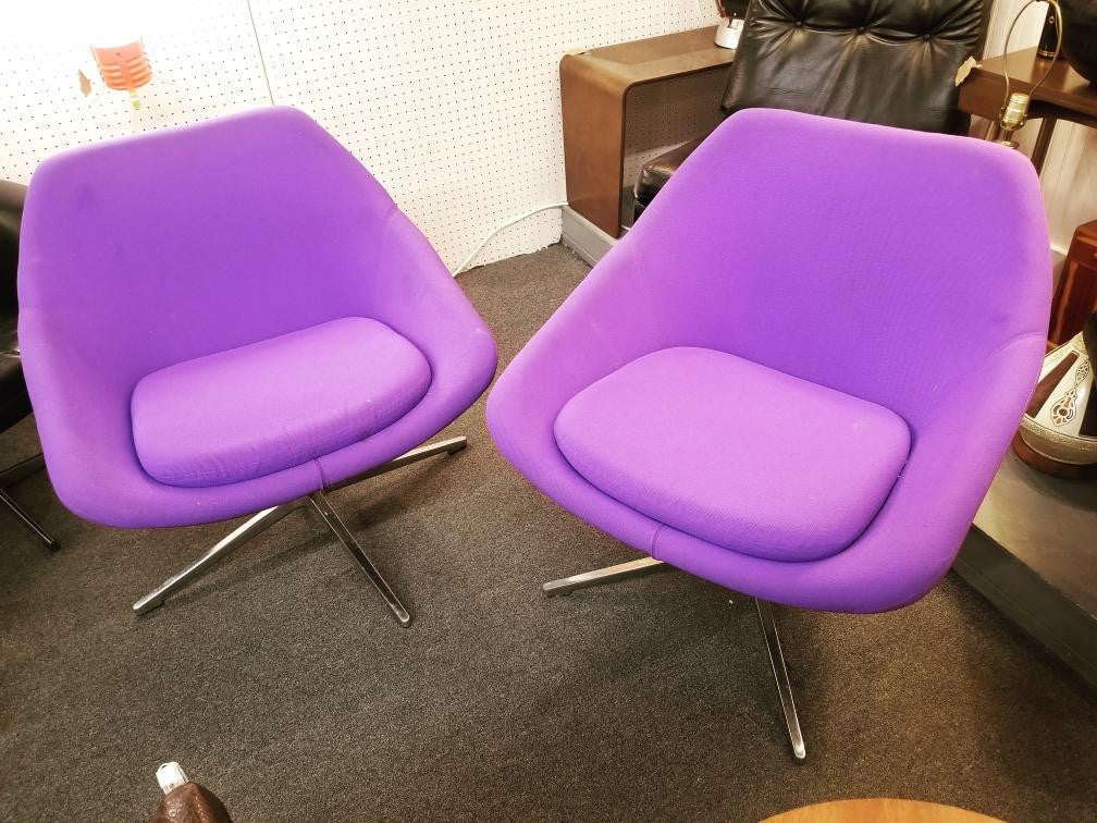 Mid Century Modern Overman Style Iris Swivel Pod Chairs by Allermuir - Pair
