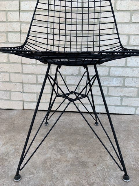 Mid Century Modern Eames Wire Chair DKR Eiffel Tower Base