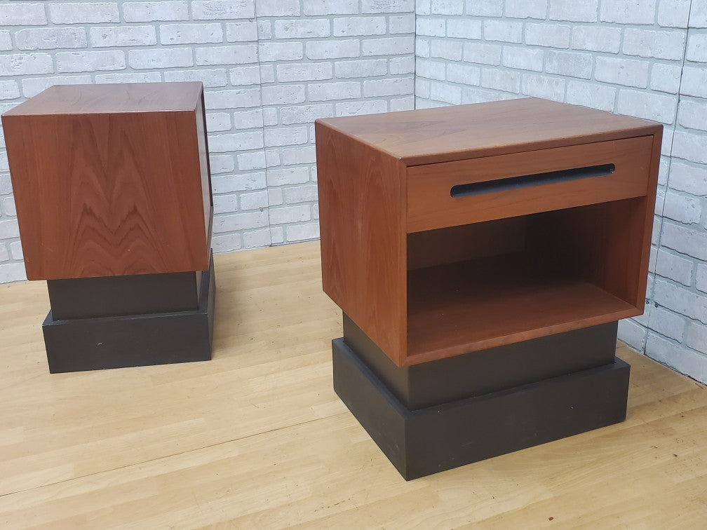 Mid Century Modern 6 Drawer Teak Dresser and Nightstands By Westnofa - Set of 3
