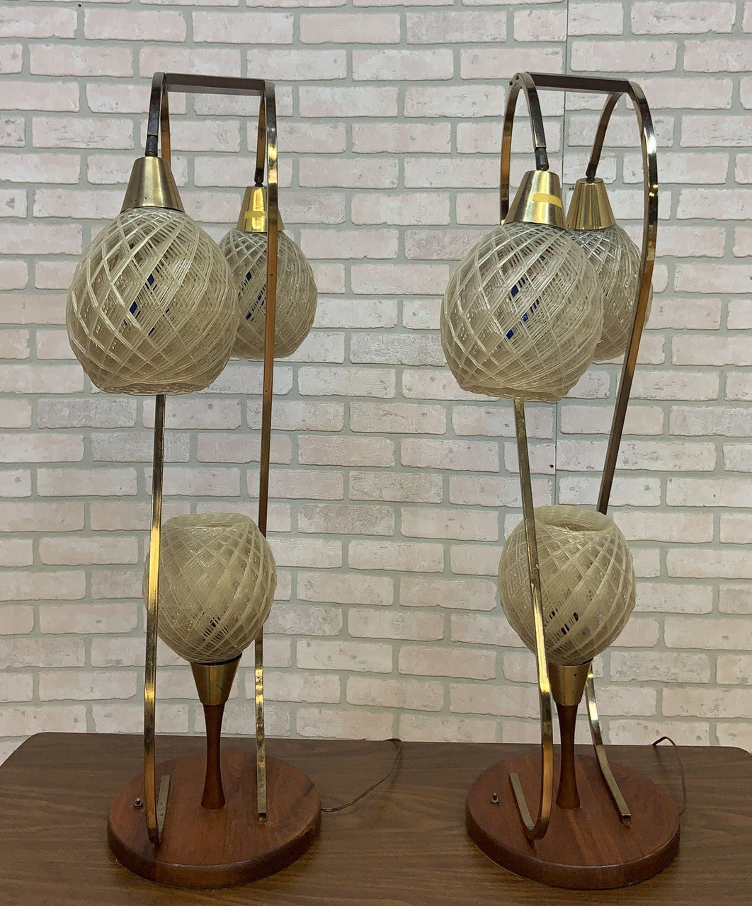 Mid Century Modern Space Age Atomic Lucite Spaghetti Globe Table Lamp - Pair