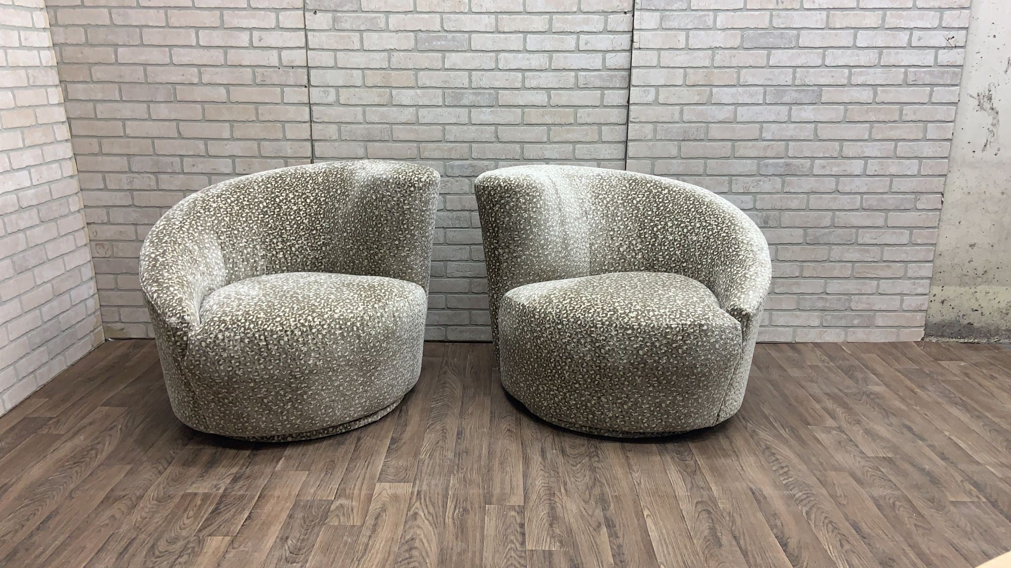 Mid Century Modern Vladimir Kagan Style Asymmetrical Swivel “Nautilus” Weiman Lounge Chairs - Pair