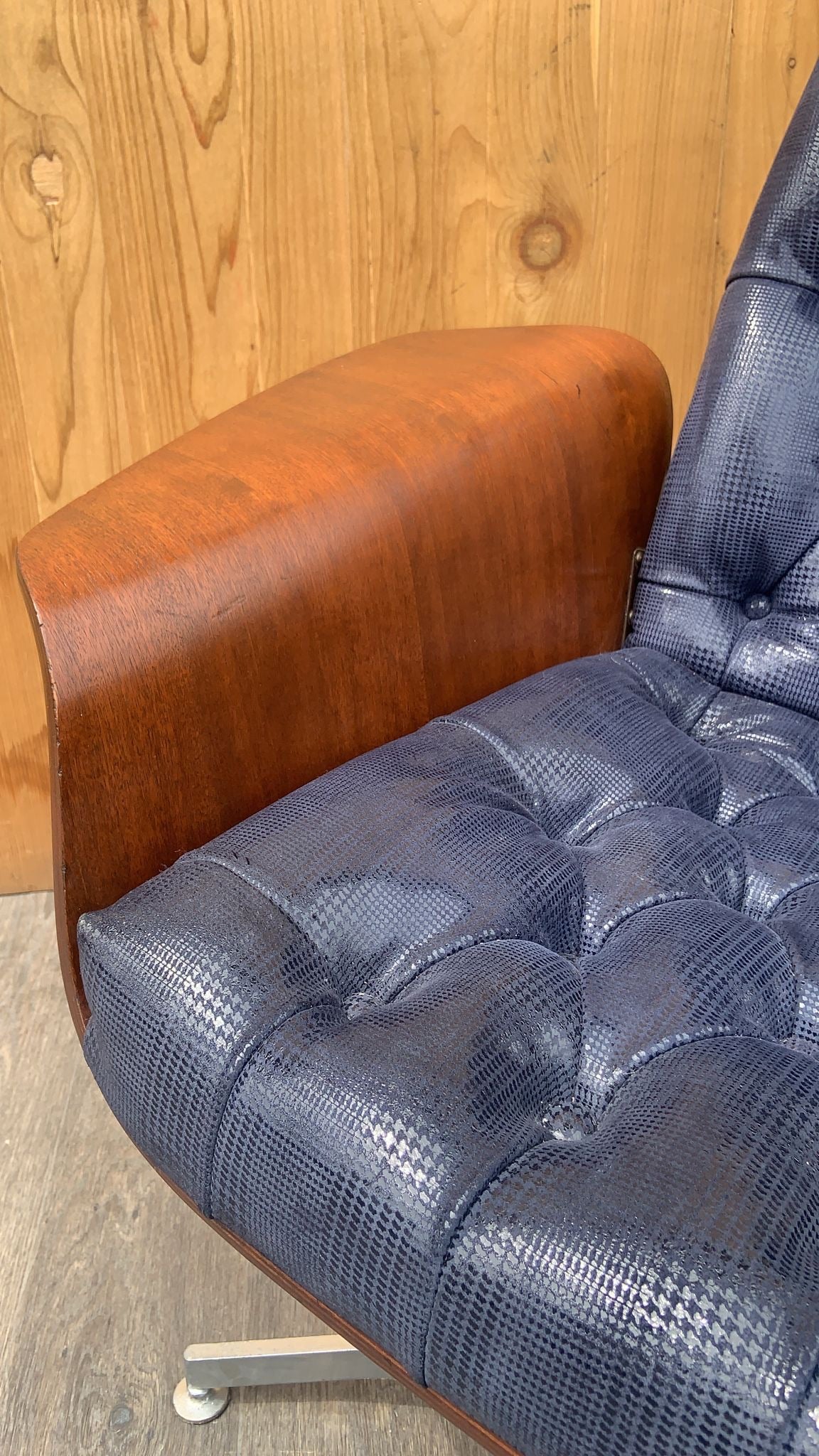 Mid Century Modern George Mulhauser for Plycraft "Mr. Chair" Lounge Newly Upholstered in Burberry Print Blue Leather