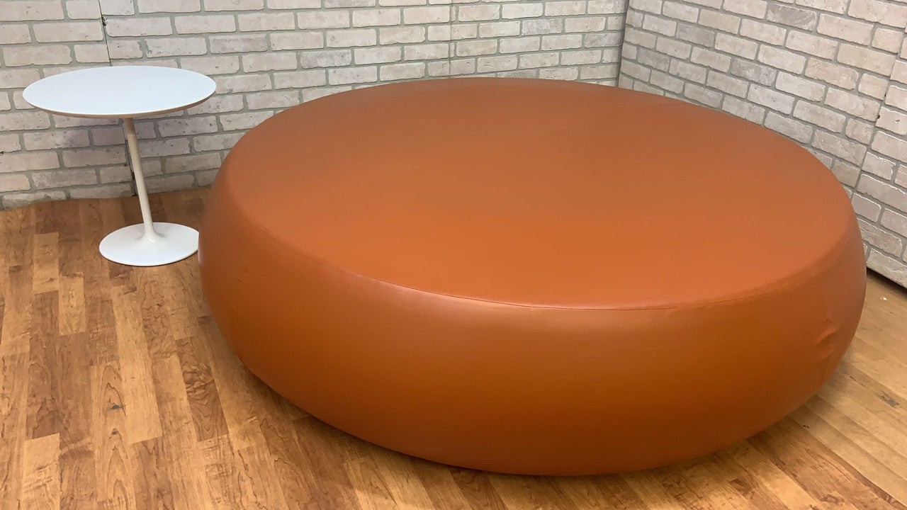 Post Modern 5 Seats Italian Leather Ottoman by Ichiro Iwasaki for Arper Italy