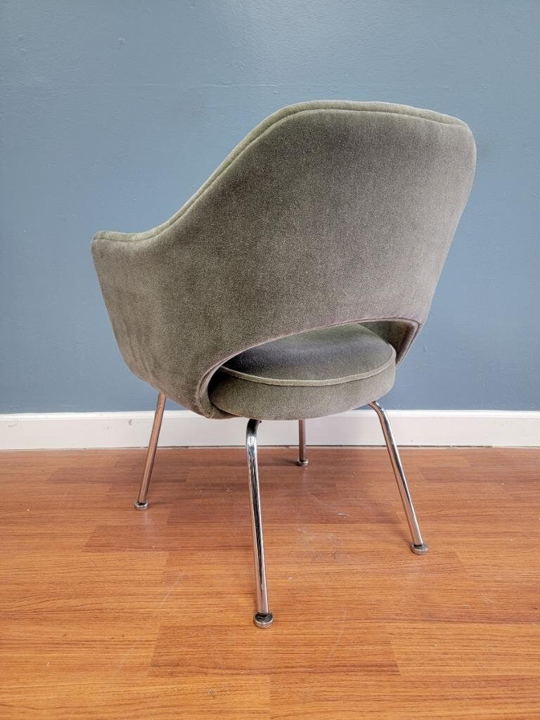 Mid Century Modern Eero Saarinen for Knoll Executive Armchair Newly Upholstered in Sage Mohair