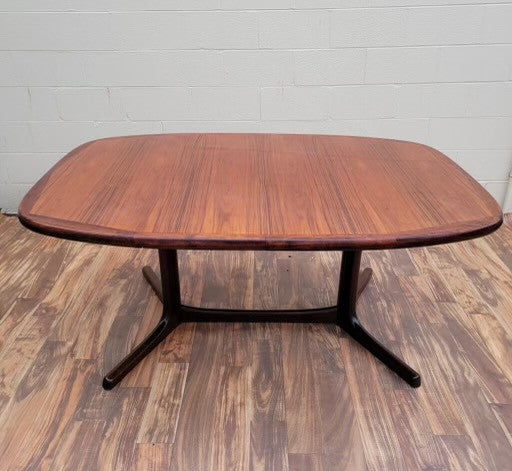 Mid Century Modern Sculptural Rosewood Dining Table By Dyrlund of Denmark