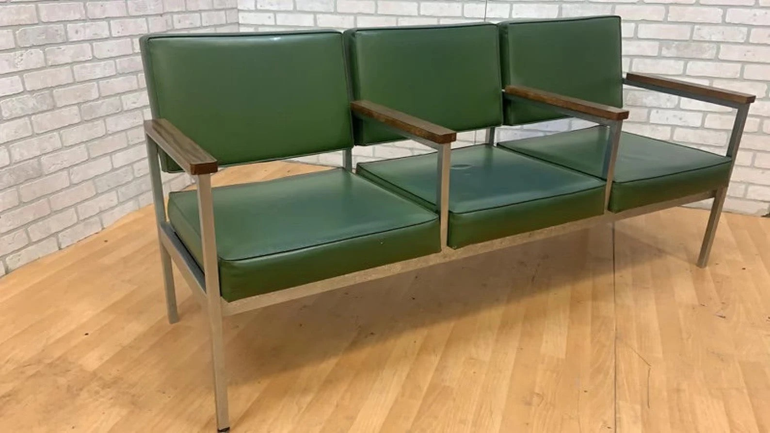 Mid Century Modern Knoll Style Bench in Green