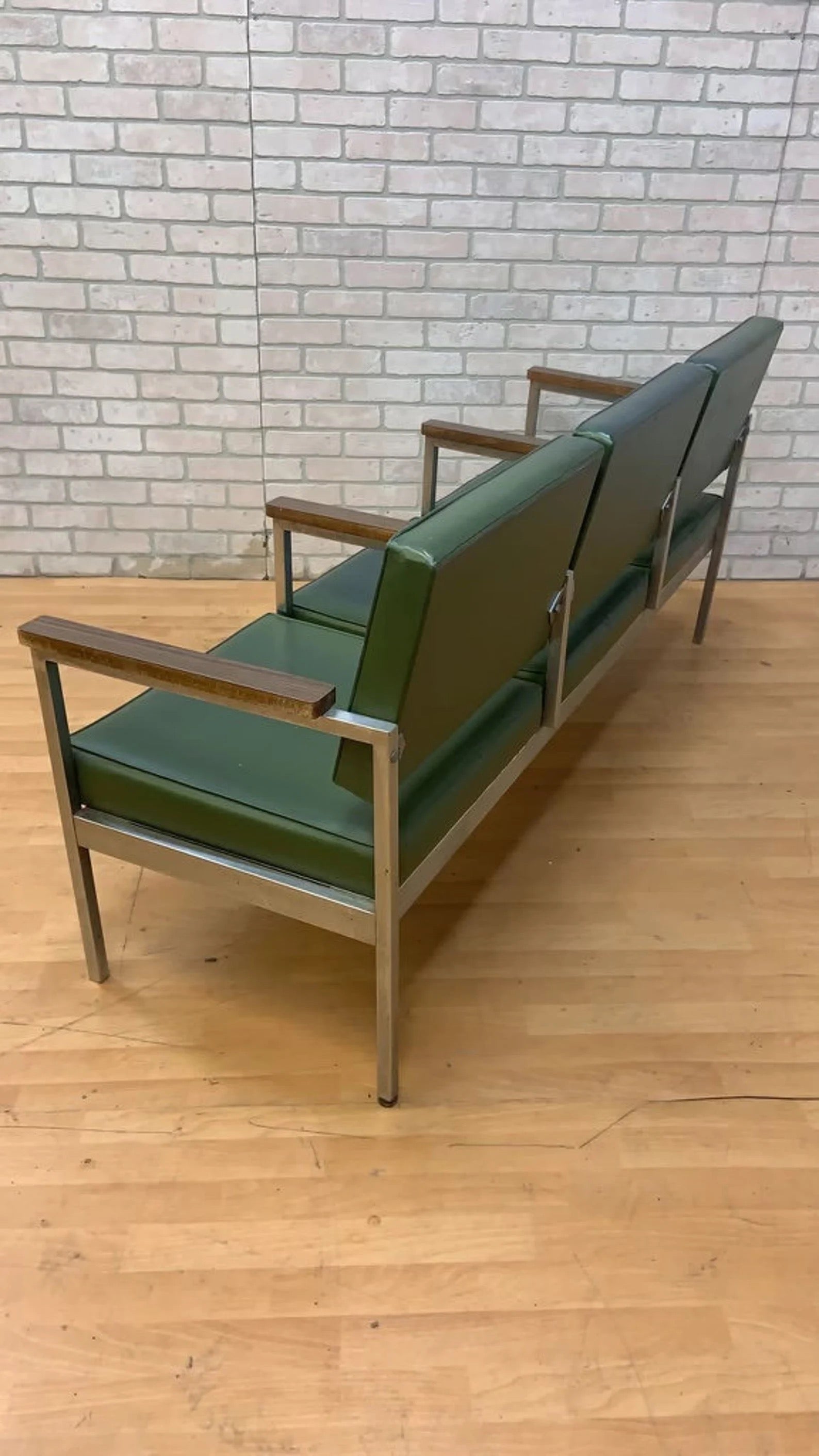 Mid Century Modern Knoll Style Bench in Green