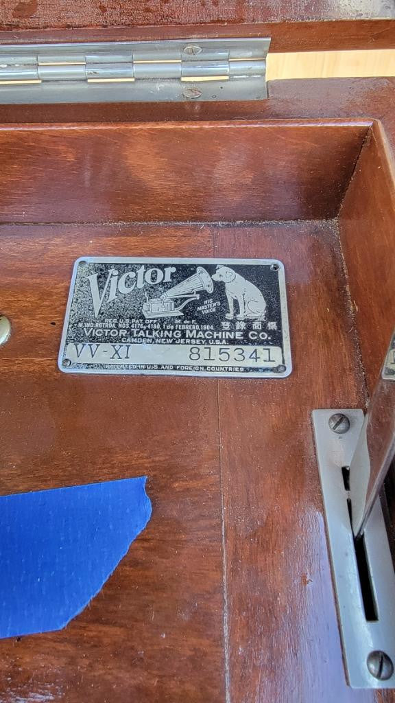 Antique Mahogany Victor VV-XI Upright Victrola Record Player