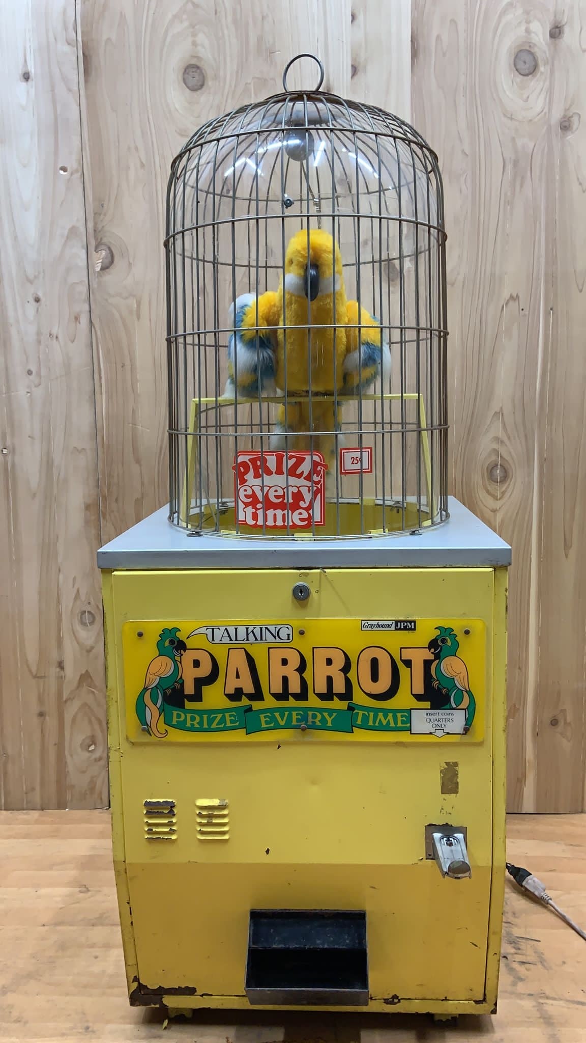 Parrot Coin Machine Vintage Gray Hound Talking Parrot Prize Every Time Vending Machine ...