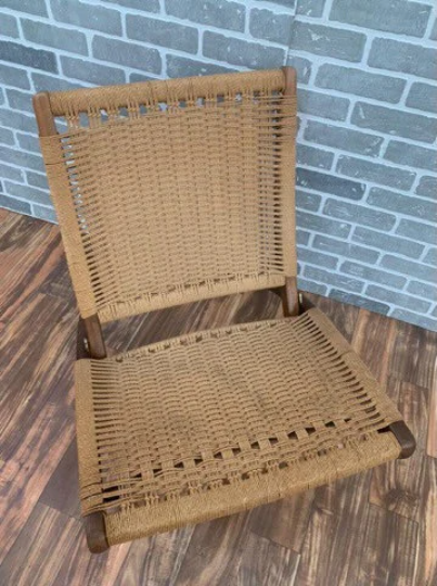 Mid Century Modern Hans Wegner Styled Walnut Framed Folding Lounge Chair