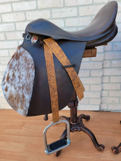 Vintage Rustic Custom Authentic Equestrian Leather Horse Saddle Adjustable/Swivel Stool