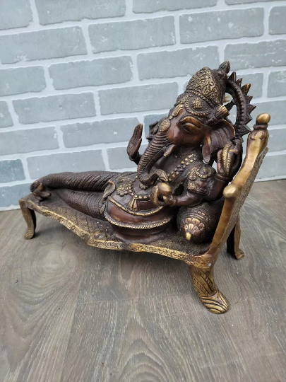 Vintage Hindu God Ganesh/Ganesha Lord Resting Vinayaka Bronze Sculpture