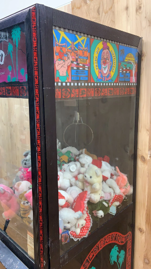 Vintage Original Hollywood Big Plush Skill Crane Game