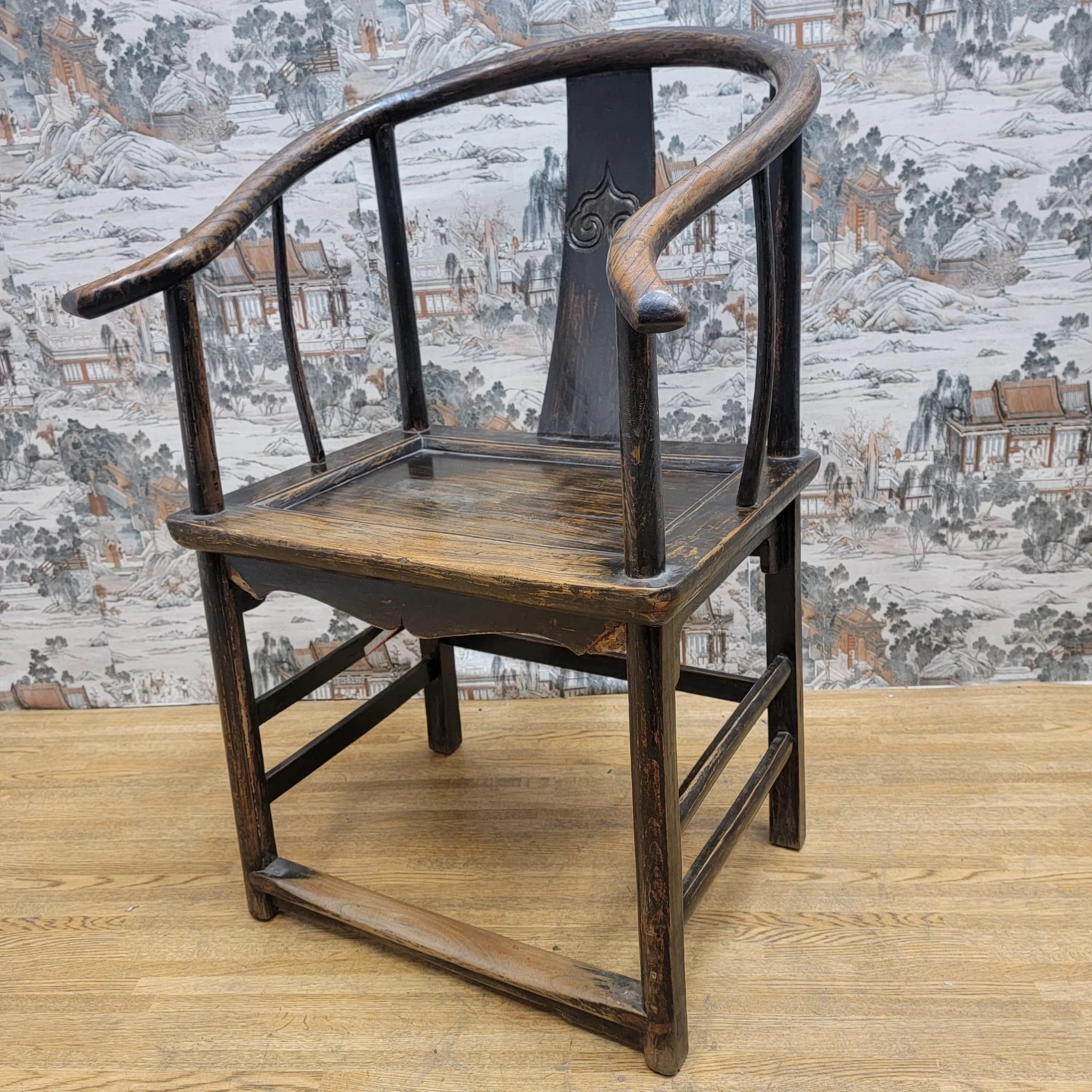 Antique Shanxi Province Elm Horseshoe Back Official Chair