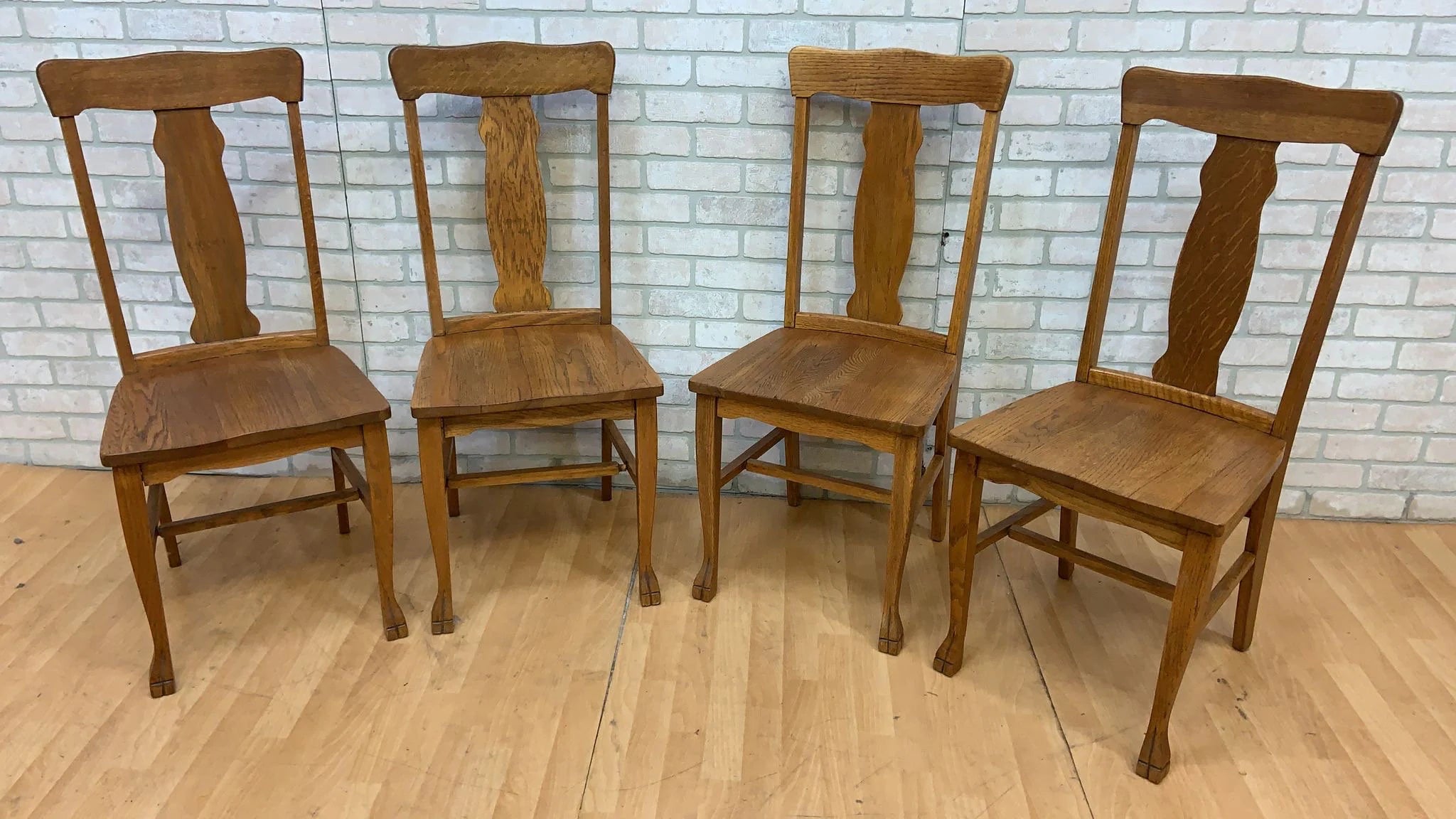 Antique Quarter Sawn Oak Carved Claw Foot Extention Dining/Game Table with 4 Chairs and 2 Leaves - 7 Item Set