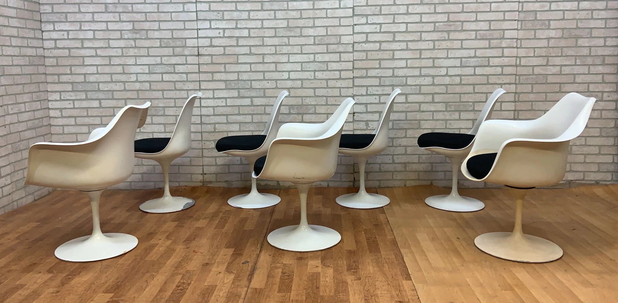 Vintage Tulip Swivel Chairs by Eero Saarinen for Knoll International - 3 Armchairs and 3 Slipper Chairs - Set of 6